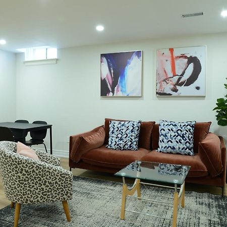 Spacious 2-Bed-Room Near Yonge & Major Mackenzie Richmond Hill Ngoại thất bức ảnh
